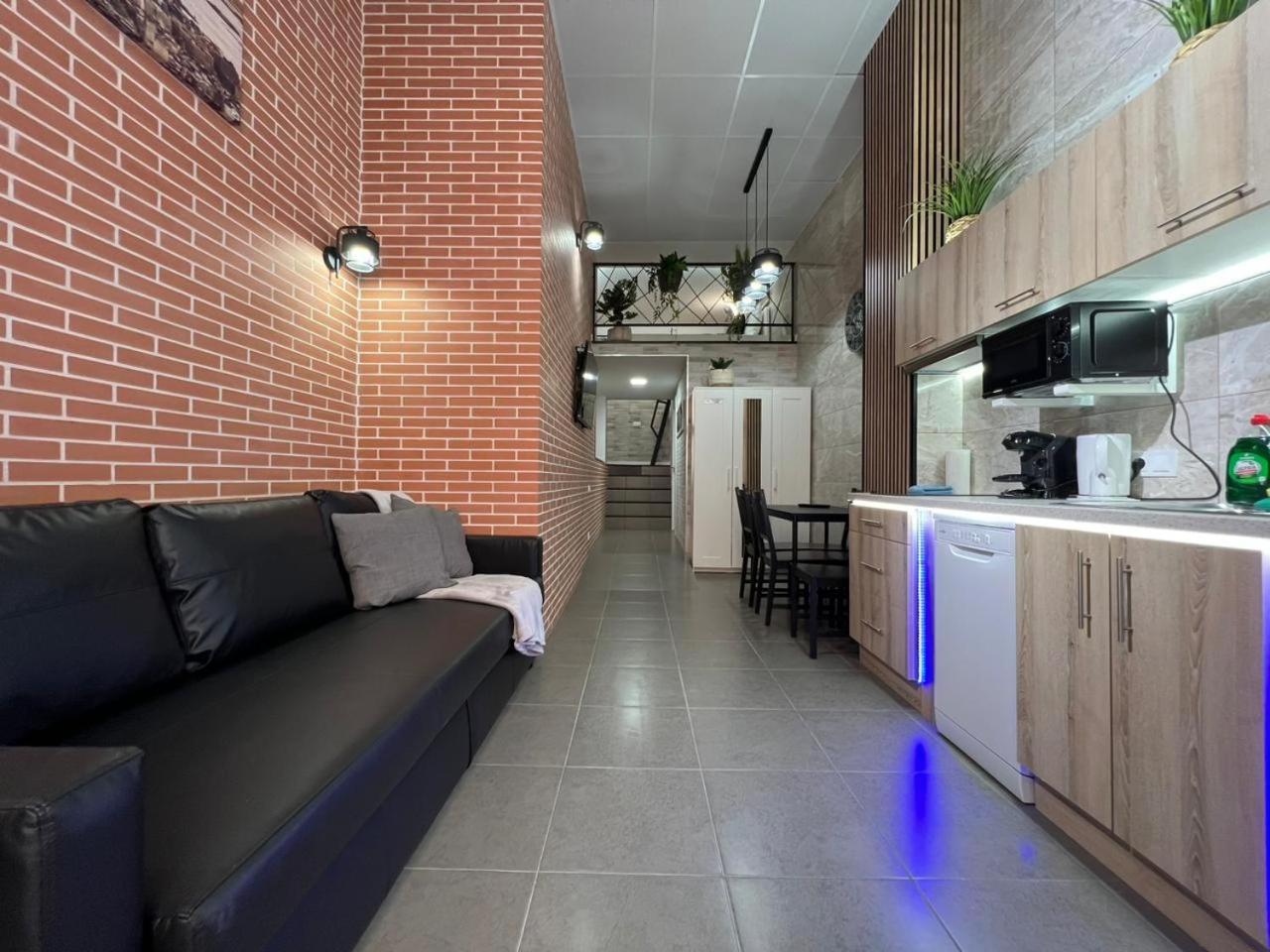 Carcaixent 24 Aparthotel Valencia Eksteriør bilde