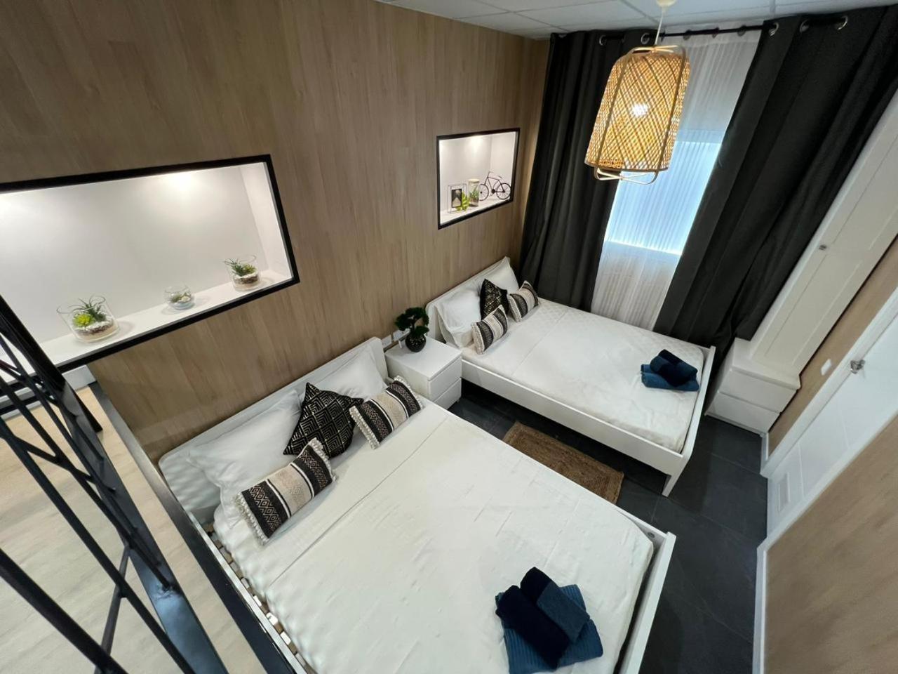 Carcaixent 24 Aparthotel Valencia Eksteriør bilde