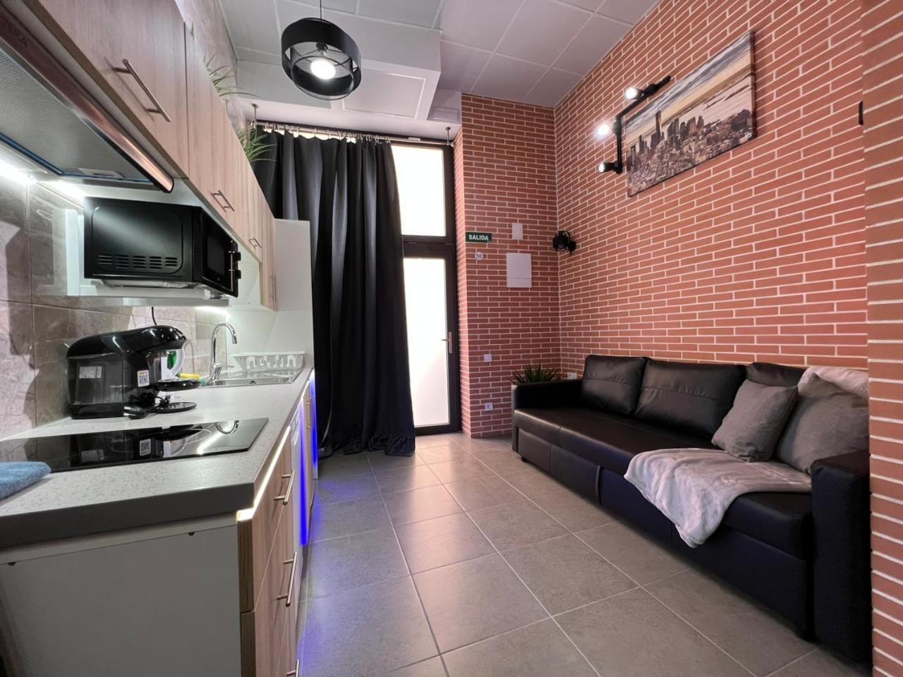 Carcaixent 24 Aparthotel Valencia Eksteriør bilde