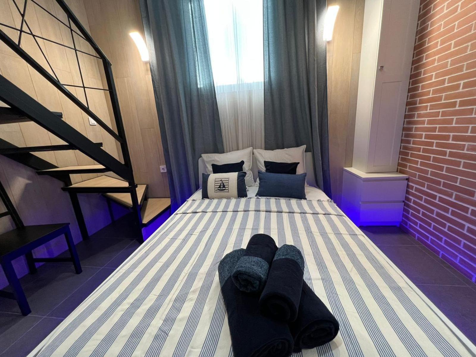 Carcaixent 24 Aparthotel Valencia Eksteriør bilde